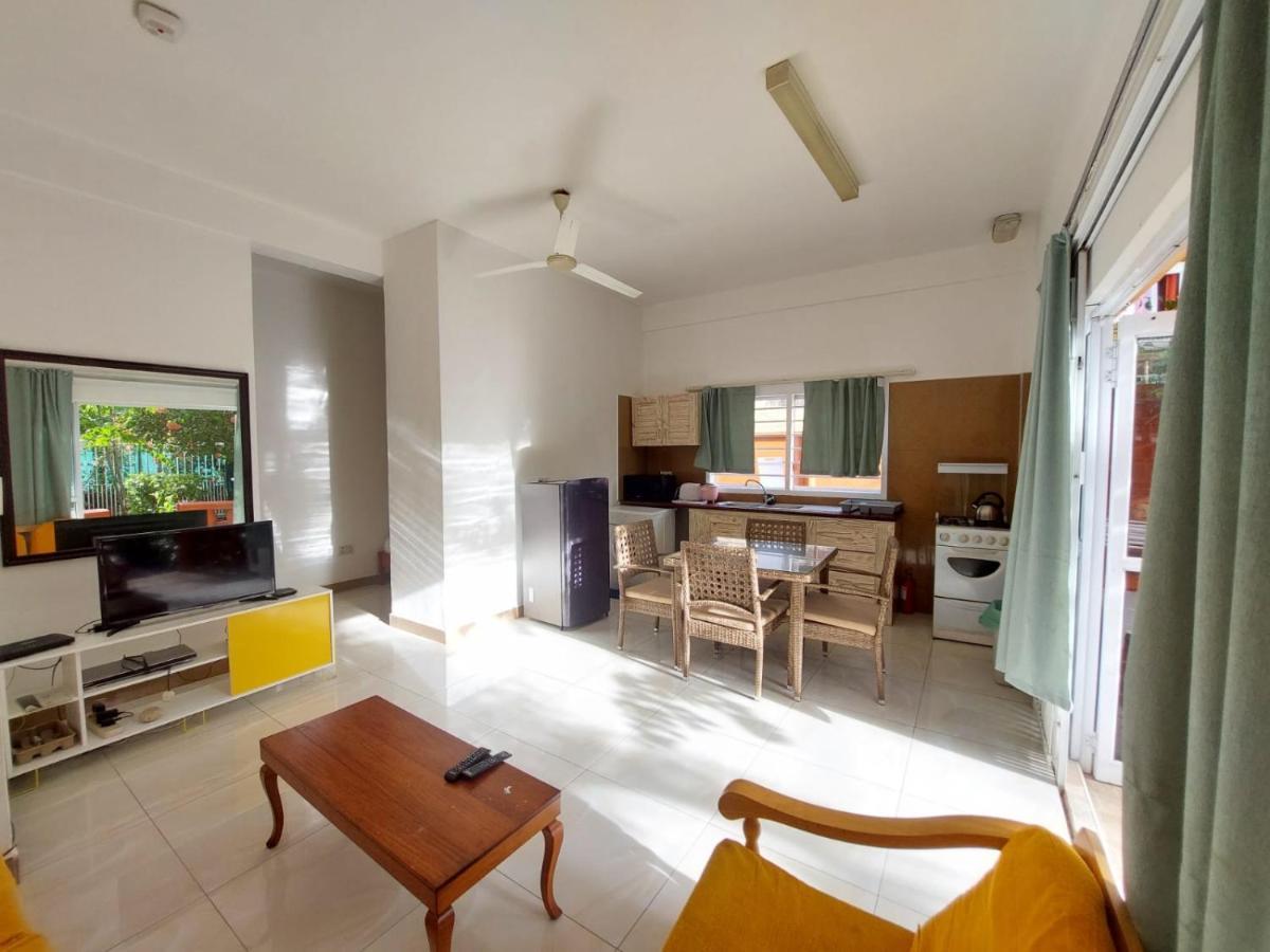 Beau Vallon Villa Self Catering With Pool מראה חיצוני תמונה